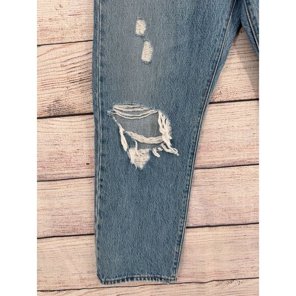 Levi's Premium Wedgie‎ Straight Jeans Women's Size 28 Blue Light Wash Denim - Picture 5 of 15